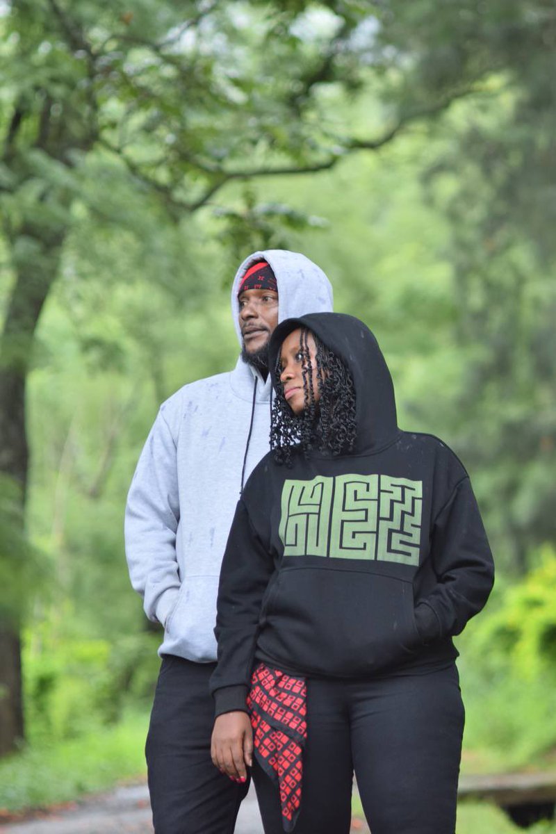 TNendeze's tweet photo. It’s a big blessing from obove 
Kiosku album dropping on 24th March. Inapatikana kwa njia ya soft copies yaani Whatsapp, Telegram au E-mail kwa shilingi 20,000 tu.
Pre - order kwa Mpesa  0768369962 James Kasulwa au tigopesa 0716842280 Tecla Kituli https://t.co/Nms0JOXCP5