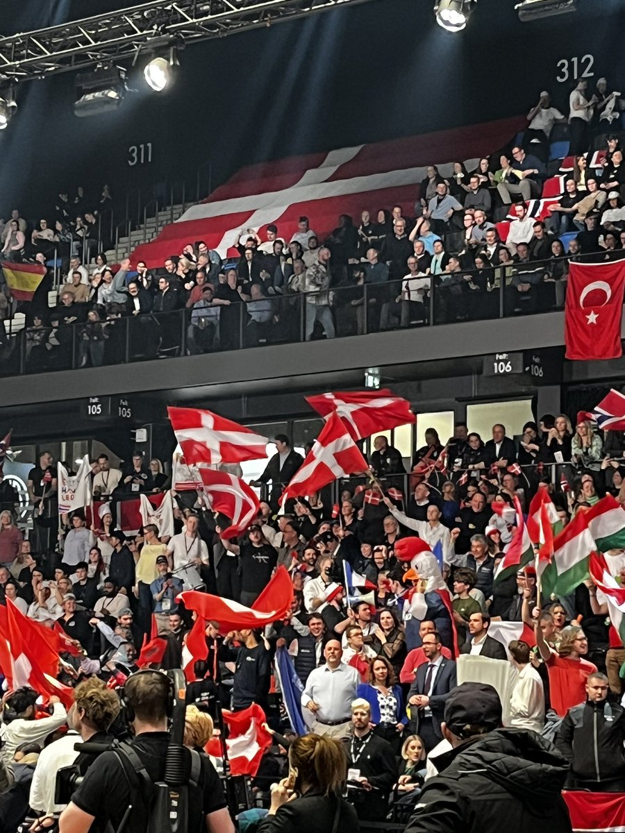 Le palmarès du @Bocusedor Europe dans quelques instants! La tension est à son comble 😅