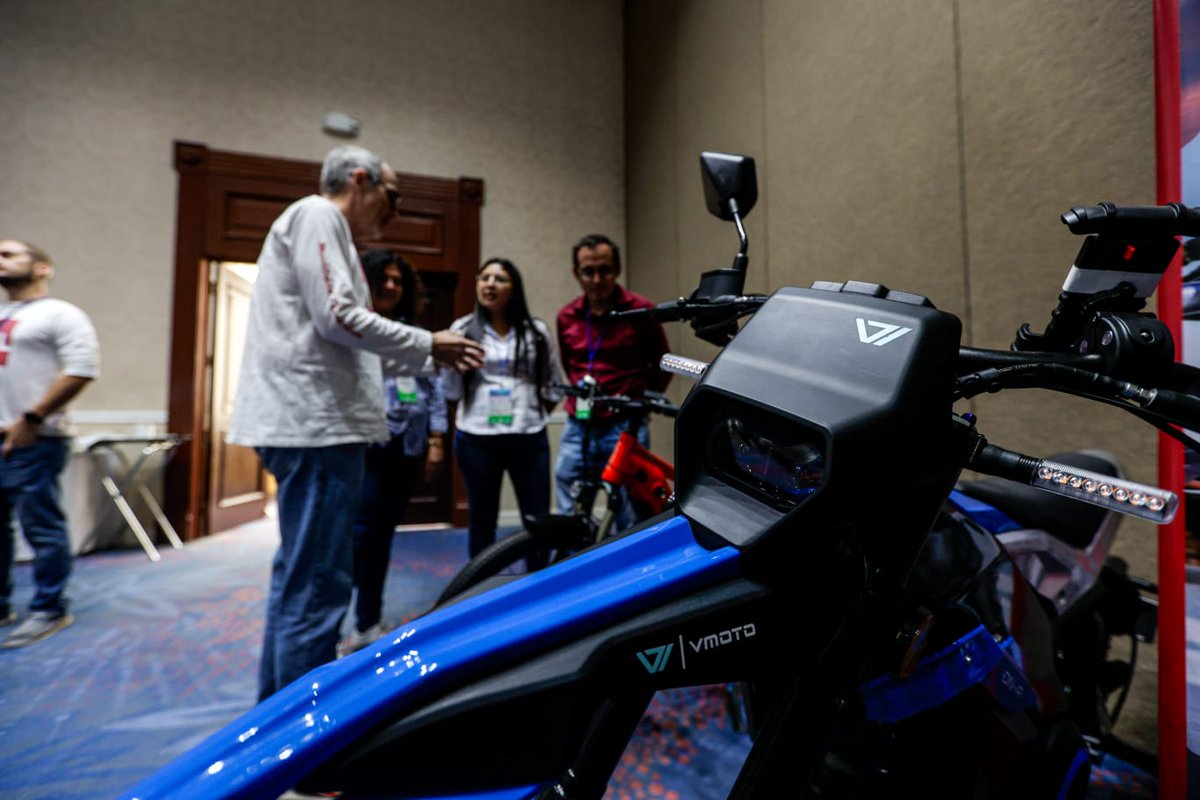 A través de la Iniciativa #Mipymes Verdes II, la #UE, junto al <a href="/BCIE_Org/">BCIE</a> y el Gobierno de Alemania a través de <a href="/KfW_en_CA/">KfW Centroamerica</a>, apoyamos el primer Congreso de Movilidad Eléctrica, organizado por <a href="/asomoves/">@asomoves</a>. 🚲♻️

#Pásateaverde #GlobalGateway