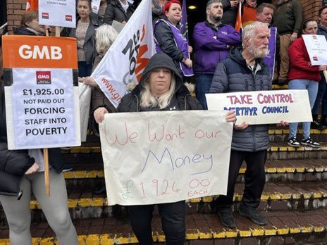 Our @GMB_union members at @WellbeinMerthyr are standing strong outside the civic centre in Merthyr Tydfil, fighting for the money they are owed and to secure their jobs Time to get back round the table @MerthyrCBC