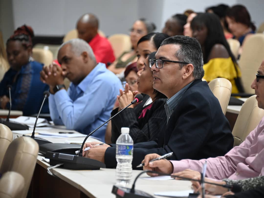 Balance anual del <a href="/MTSS_CUBA/">MTSS CUBA</a> abordó los resultados en la actualización d la Política d Empleo y Salarios, el necesario perfeccionamiento en la gestión de los recursos humanos, violaciones d los derechos laborales y la atención a personas y comunidades vulnerables. #GenteQueSuma