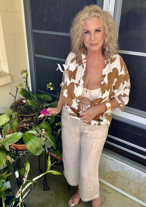 Everyday Anneke in my patio garden. I'm checking on my orchids as it's been very chilly the last two