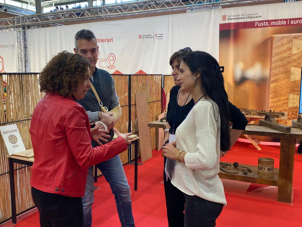 Celebrem el gir de l'ExpoJove per posar el focus en els oficis, pel protagonisme dels gremis i per la implicació del <a href="/govgirona/">Delegació del Govern de Catalunya a Girona</a> en la promoció de l'FP.