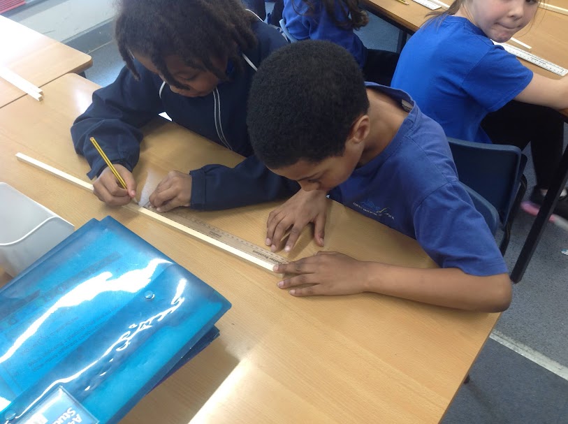 This afternoon, we have been measuring and marking out all of the pieces of wood that we will need to construct our catapults.  We have worked hard to use our learning in Maths to be as accurate as possible. Next step will be sawing and then assembly! #gbs4dt  <a href="/GilesBrookSCH/">Giles Brook School</a>