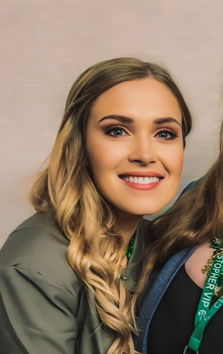 The way she radiates positive energy! 😍✨