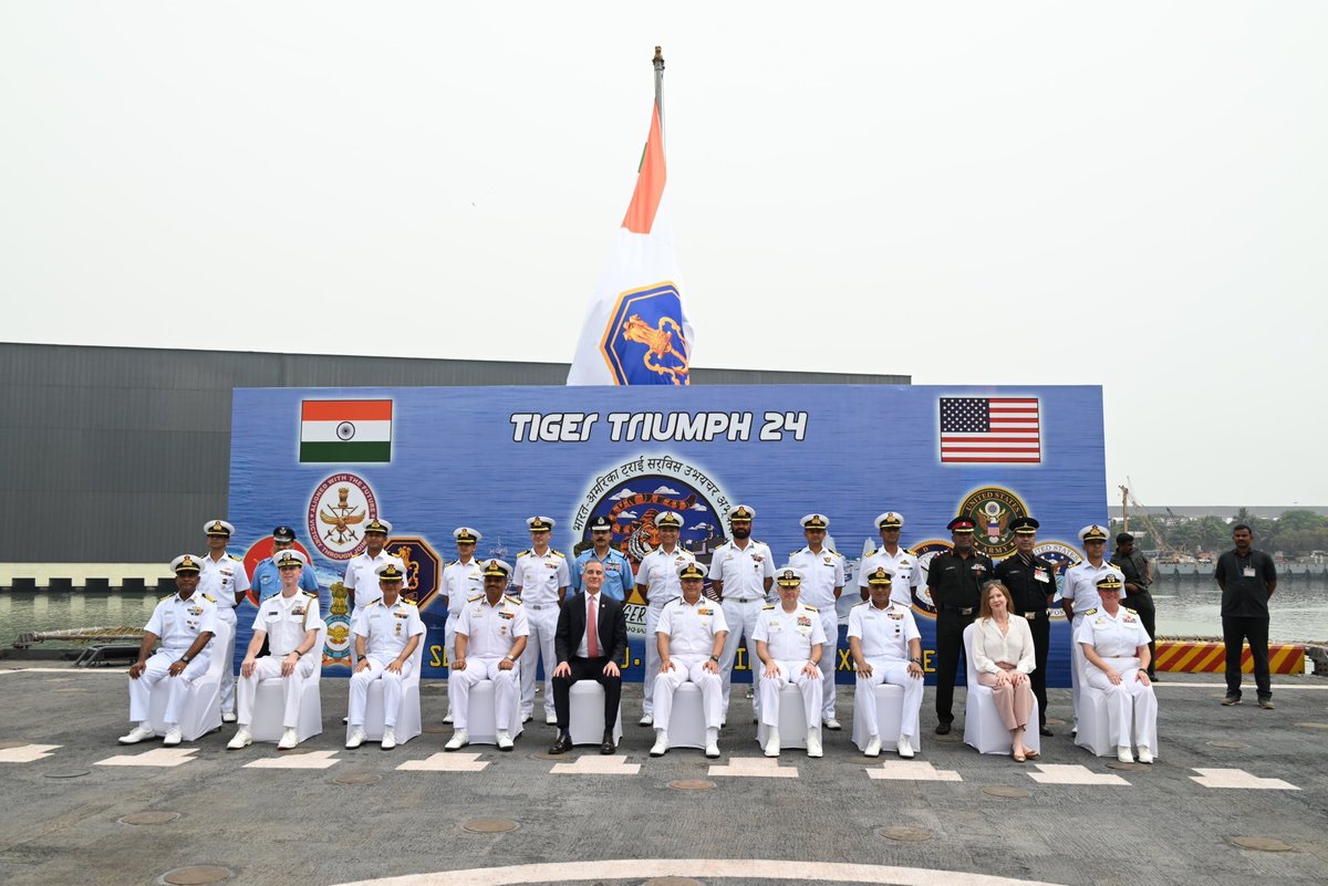 #TigerTriumph2024

The Tri-Services Joint Military Exercise #TigerTriumph between #India 🇮🇳 & #USA🇺🇲 commenced today with a vibrant Opening Ceremony at #Visakhapatnam. 
#progressingJK#NashaMuktJK #VeeronKiBhoomi #BadltaJK #Agnipath #Agniveer #Agnipathscheme #earthquake