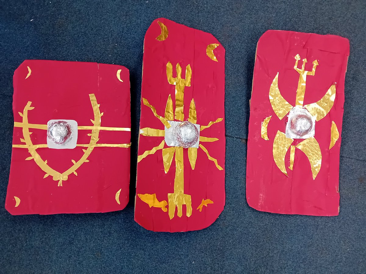 P4 have been busy making Roman shields today and designing their own personalised symbols. Did you know that the red colour was used as a strong symbol of power? @SimpsonPrimary