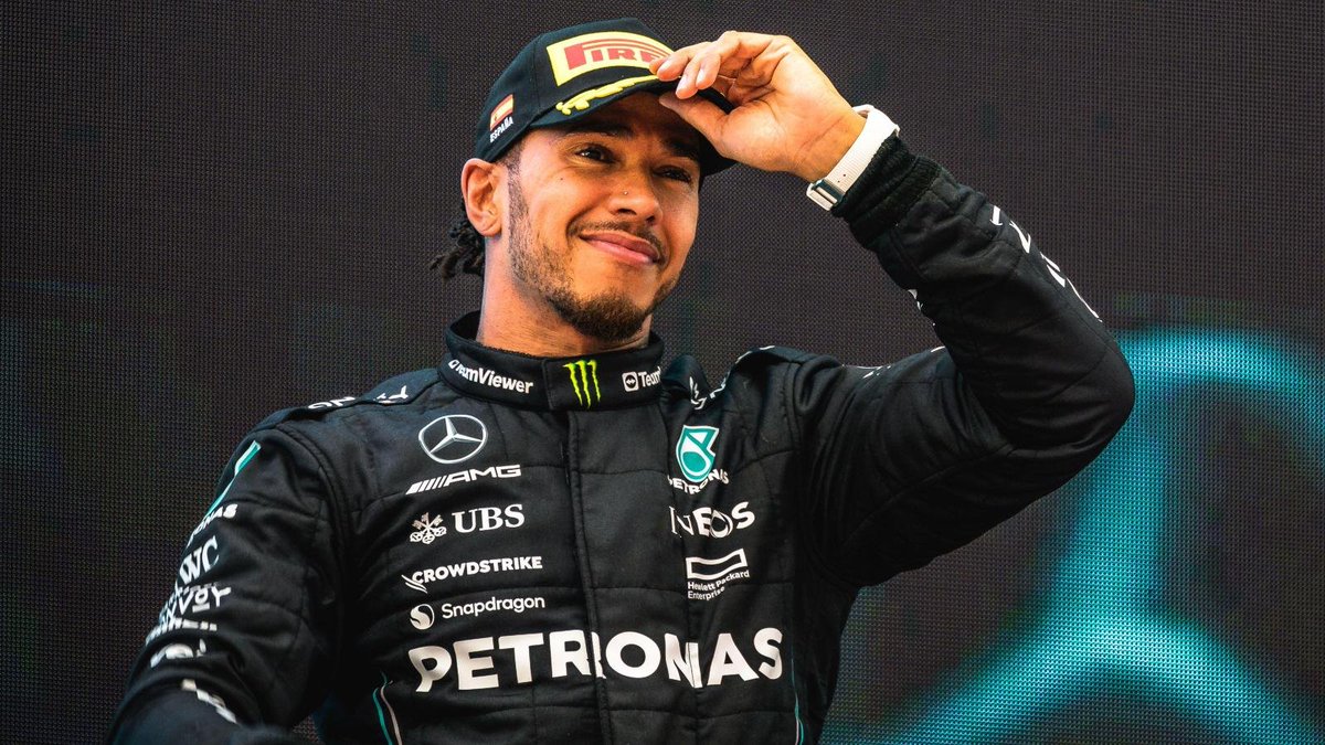 IslamMediaFR's tweet photo. 🇬🇧🇵🇸FLASH - Lewis Hamilton, le pilote automobile britannique, septuple champion du monde de Formule 1 en 2008, 2014, 2015, 2017, 2018, 2019 et 2020, soutient les palestiniens : 

"J'envoie mon amour et mon soutien à tous les habitants de Palestine qui vivent ce moment sacré dans le danger, la perte et le chagrin. Cessez-le-feu maintenant."

Pour ne rien manquer, suivez-nous @ActualiteMMFR