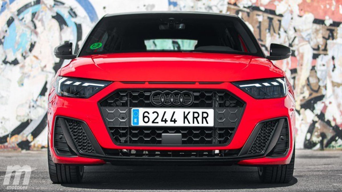 motorpuntoes's tweet image. #Coches | «No tendremos un sucesor para el A1 o el Q2», Audi desvela cuál será su futuro modelo (eléctrico) de acceso con el A3 en el punto de mira

motor.es/noticias/audi-…

@audispain #Audi #AudiA1 #AudiQ2 #CochesEléctricos #SUV