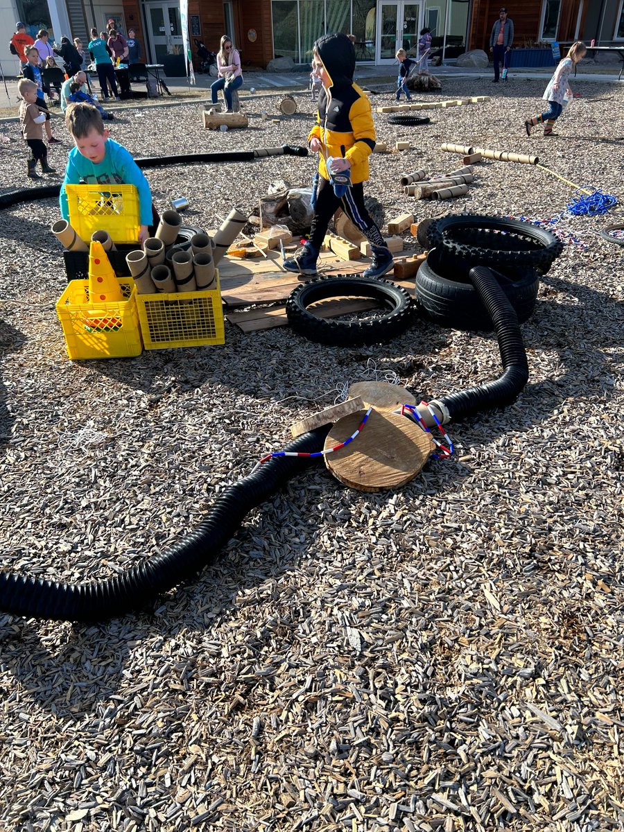cjackson789's tweet photo. ECE students participated in the Spring Nature Fest at Helen Schuler Nature Center to welcome the arrival of spring on March 15th.  The students set up a loose parts play for the community. #looseparts #PLAY https://t.co/hJtlKdAvQt