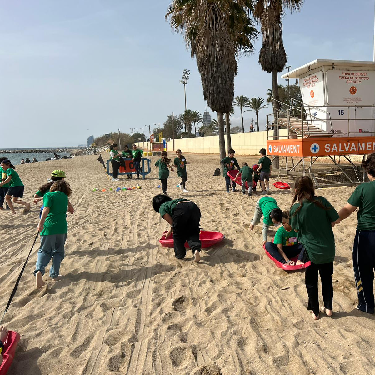 ImmaVedruna's tweet photo. L'alumnat de #3rPRIM a les 26è Jornades Esportives "Una escola per a tothom" organitzades per Joc Viu Associació.
Propostes de joc cooperatives que asseguren la participació d'alumnat amb diversitat funcional o neurodivergent.
#VedrunaBategaambTu https://t.co/uU73WK5Yu8