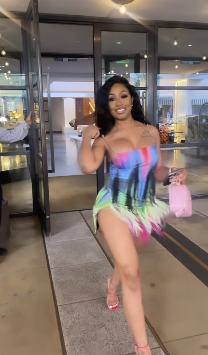 I’m going to multiple concerts, on multiple vacations, and creating many memories this year 💖