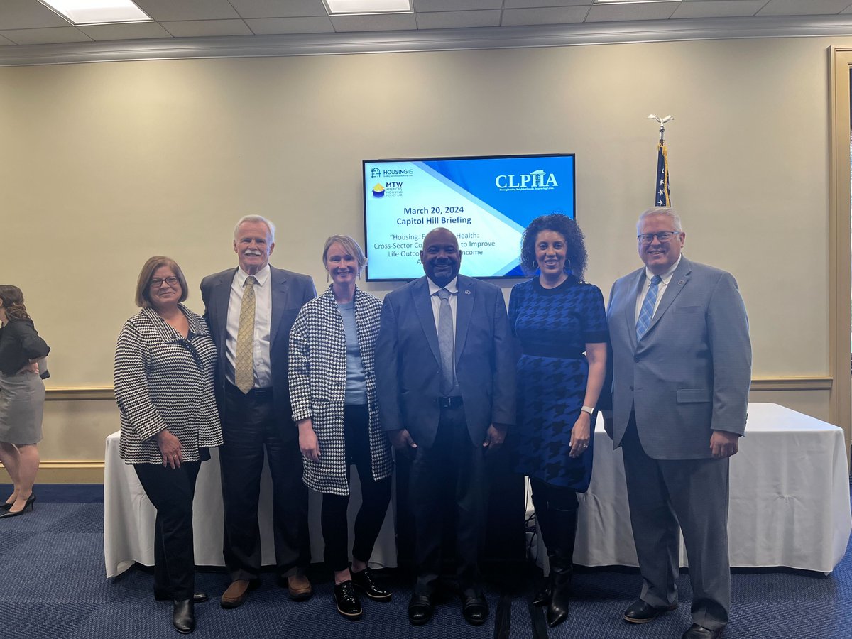 Today we held our Capitol Hill Briefing 'Housing. Education. Health: Cross-Sector Collaborations to Improve Life Outcomes for Low-Income Americans,' feat. PHA leaders from across the country. We were honored to have @RepMaxineWaters, a strong champion of PHAs, open the briefing