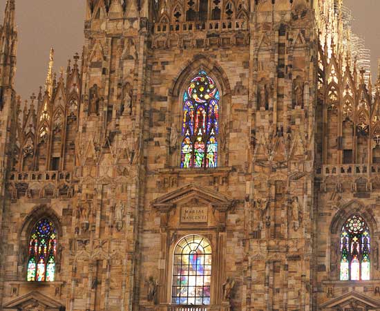 La bellezza delle cose si manifesta solo dalla loro luce interiore. 
Buona #Serata a tutti.

#GoodEveningX #Milano #20marzo #duomo