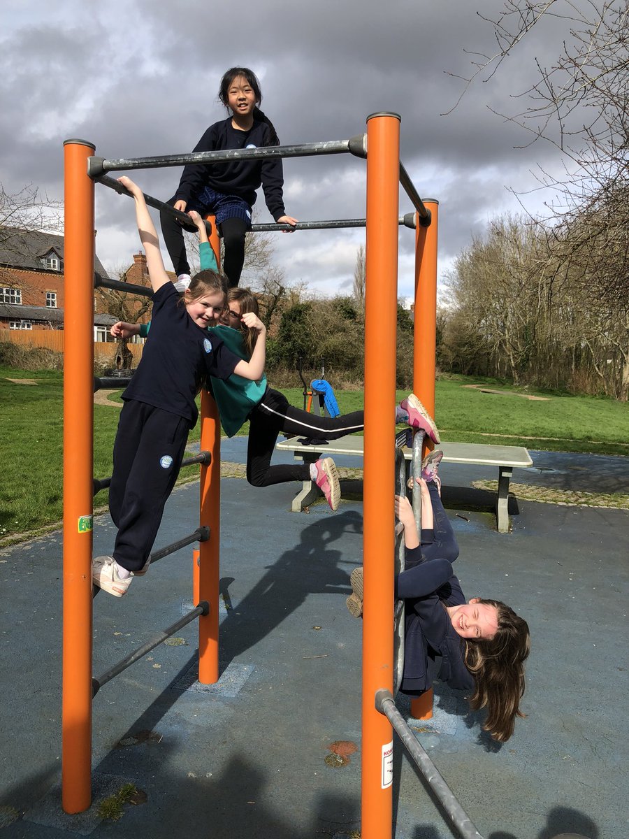 Mrs Small tweet media