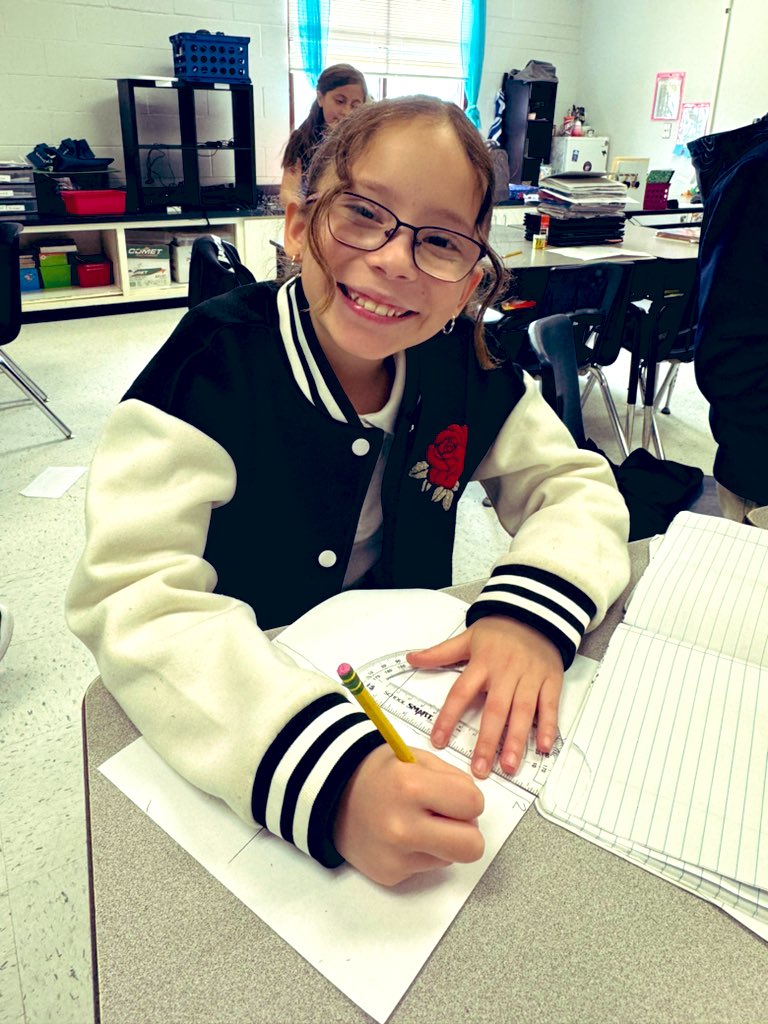 Angie Peña tweet media