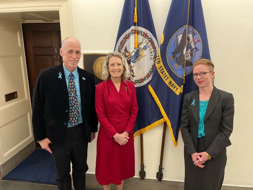 Thank you @JenKiggans for meeting with @LungAssociation  today to hear @LUNGFORCE Hero Frank’s story (pictured left) about how he has been impacted by lung cancer and to discuss the urgent need for lung cancer research and public health! on.lung.org/3k2NFxM