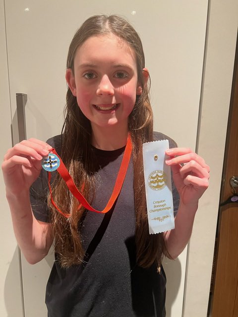 Many congratulations to a number of our swimmers who competed so well in the Croydon Borough Championships last weekend. A few results: Annabella (9-10yrs)🥇50m free,🥉50m back, 4th 50m breaststroke, 4th 50m fly Wren (11-12yrs)🥈100m back Maddie (11-12yrs)🥈100m breaststroke