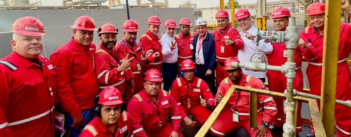 Ministro Pedro Rafael Tellechea efectuó visita a las instalaciones de la Refinería El Palito
acortar.link/TkEzQt