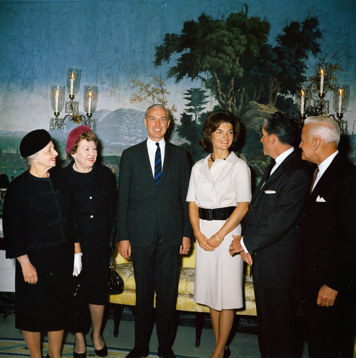When she became first lady, Jacqueline Kennedy knew she wanted to take on a restoration of the White House, to show the evolving history of the people who had lived and worked there. Learn more: jfklibrary.org/learn/about-jf… #MoreThanFirstLadies #WomensHistoryMonth