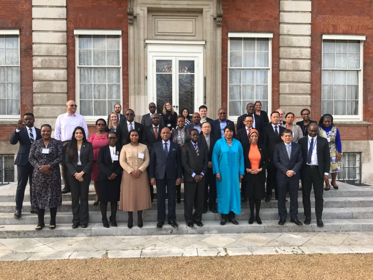 Exciting update from #CommonwealthAdvisoryCommitteeonHealth! Our Director General @YDambisya is currently in London, attending the meeting alongside esteemed High Commissioners. Special mention to Gambia's HC to the UK, formerly ICC Prosecutor, spotted in a stunning blue dress!