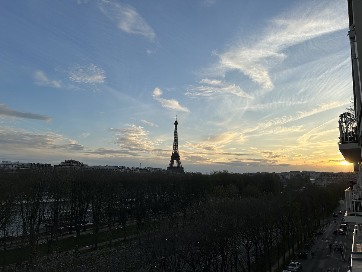 Sun setting on a beautiful day in #Paris #johnsguidetofrance There is a reason this great city has thrived for so long. Truly a magical place. Never disappoints. Have you been?