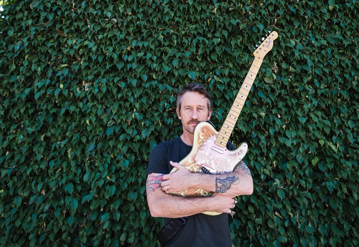 We’re offering existing ticket holders* the chance for you and a friend to meet Foo Fighters Guitarist @ChrisShiflett71 at one of his upcoming shows at Manchester, Birmingham and London! Retweet this post and sign up here for your chance to win: service.seetickets.com/p/7KSV-2QY/sig… *All