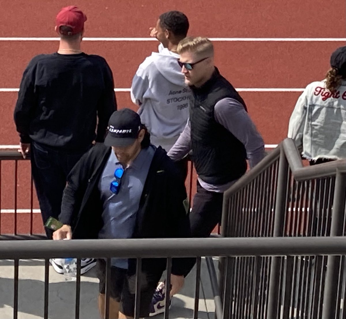 Just a couple of former #Bears QBs on hand this morning … Mark Sanchez & Josh McCown.