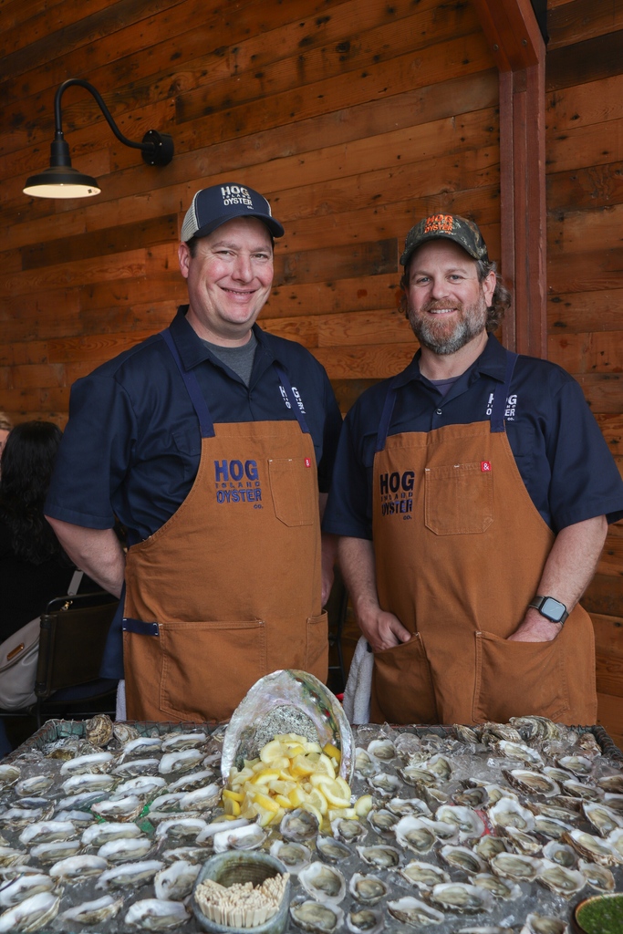 S/O to @bricoleurvineyards for catching our Hog team in action at their recent club pick-up party! Interested in booking our TOB for your next event? Head to the link below for more info about our catering services 🦪 TOB: l8r.it/Kso5