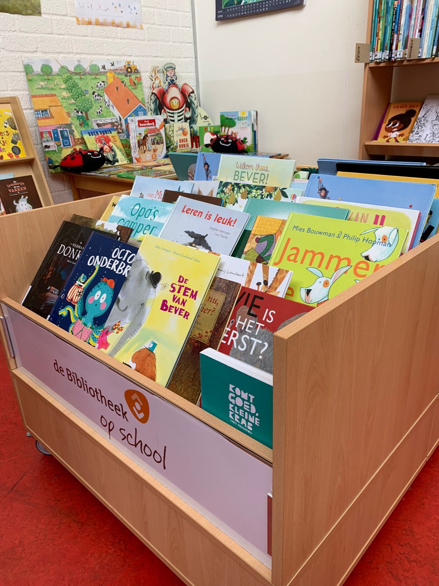 RoelZuidhof's tweet image. Feestelijke opening 2e officiële #bibliotheekopschool #dbos in #Nieuwegein #deschouw @kunstvanlezen @BiebNieuwegein
