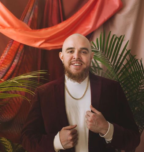 UIndy English Dept (@uindy_english) on Twitter photo Coming to UIndy Hall A next week: @UIndy Kellogg Writers Series presents poet José Olivarez (<a href="/_joseolivarez/">josé olivarez</a>) - Tuesday, March 26 from 7:30-8:30 p.m. (LP credit available!) in Schwitzer Student Center. Free and open to the public. #KelloggWritersSeries #UIndyKWS Coming to UIndy Hall A next week: @UIndy Kellogg Writers Series presents poet José Olivarez (<a href="/_joseolivarez/">josé olivarez</a>) - Tuesday, March 26 from 7:30-8:30 p.m. (LP credit available!) in Schwitzer Student Center. Free and open to the public. #KelloggWritersSeries #UIndyKWS