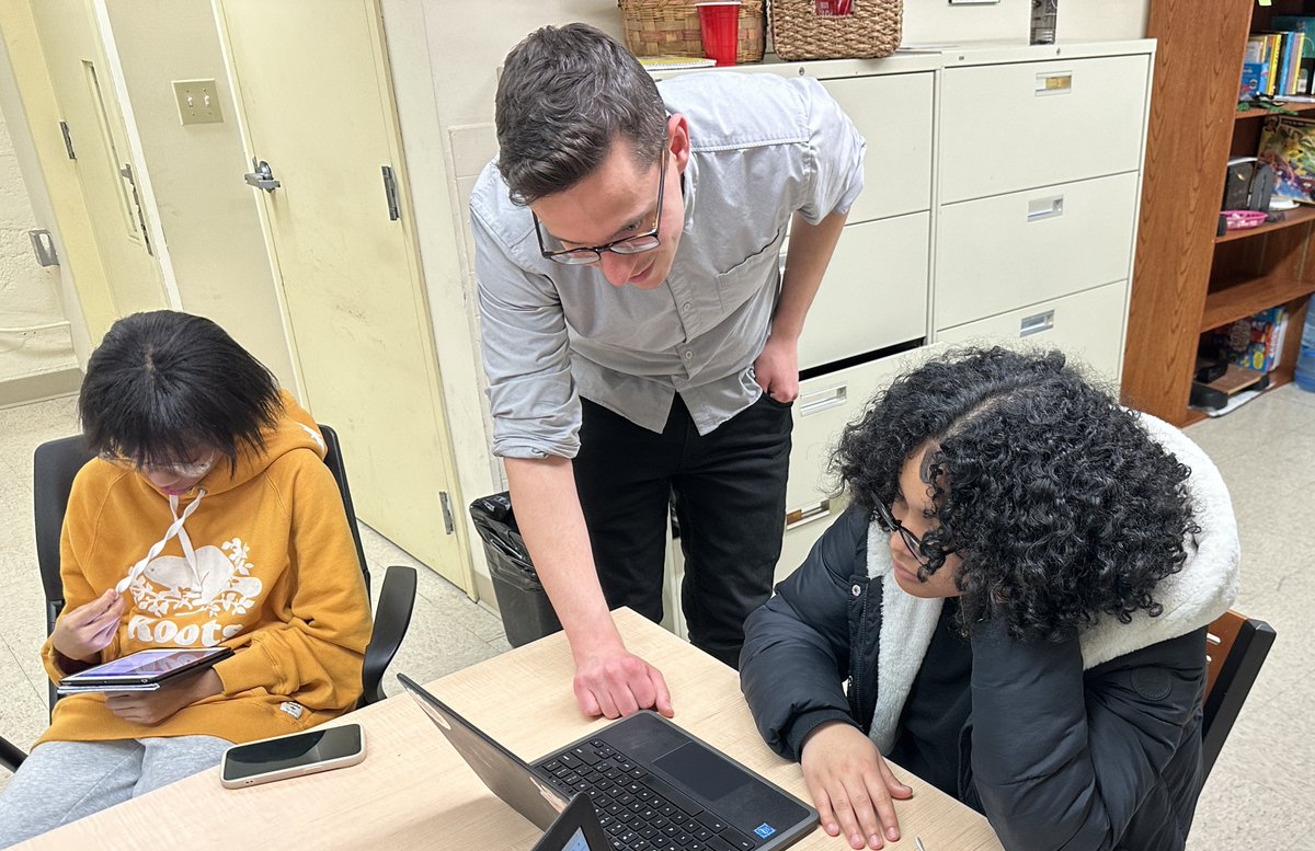 IBA_Boston's tweet image. Thank you to Charlie Meyer from @pickcode_io for hosting a career exploration workshop surrounding the intersections of art and technology. As part of our Youth Development Program's ongoing Job Readiness series, the group enjoyed learning how to code art!