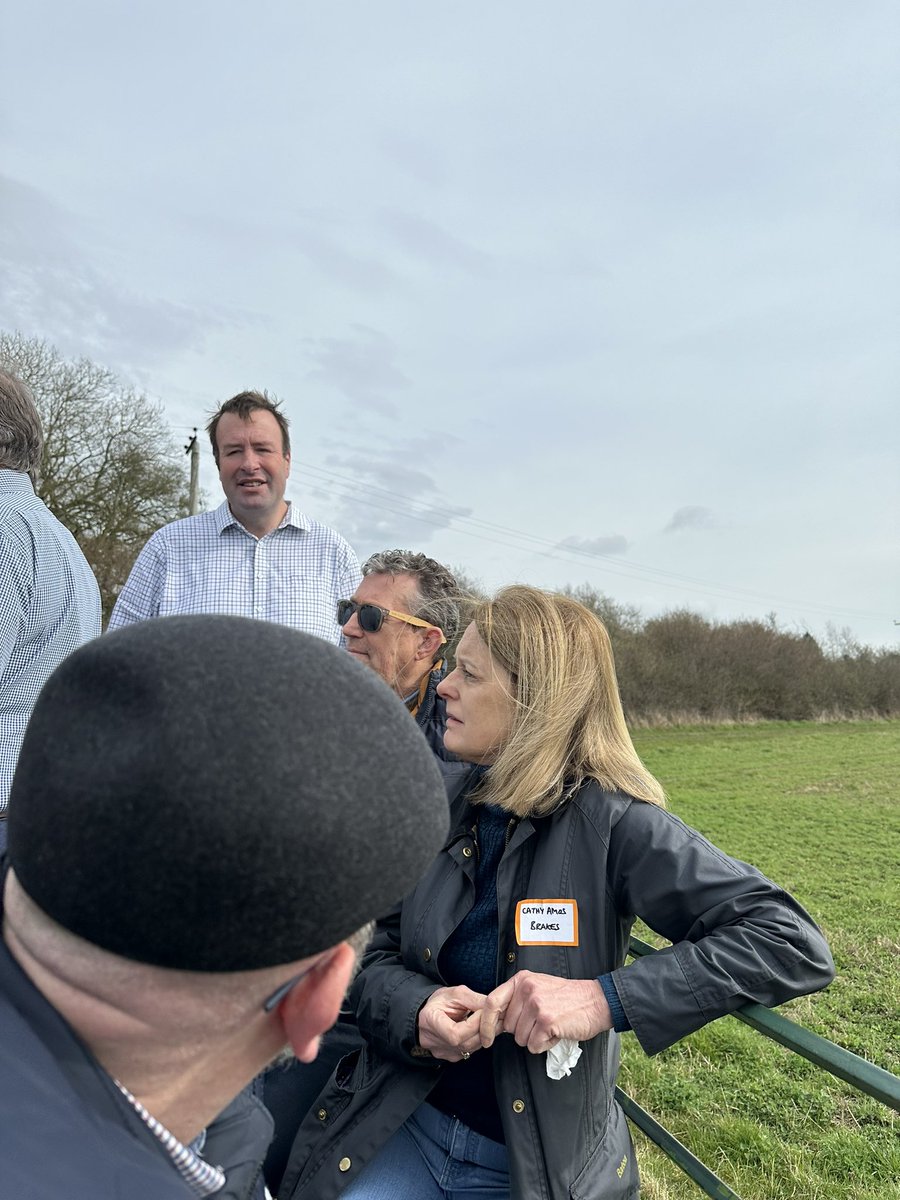 PSC_Alliance's tweet image. Great day with Farmers, Growers, suppliers, caterers and lots of others getting down to the business of getting more @LoveBritishFood onto #publicfood plates. Let’s do this! #ATeam Big Thanks to @HertsFarmer for hosting &amp;amp; @AlexiaCRobinson for organising. Great day! @PSCMagazine