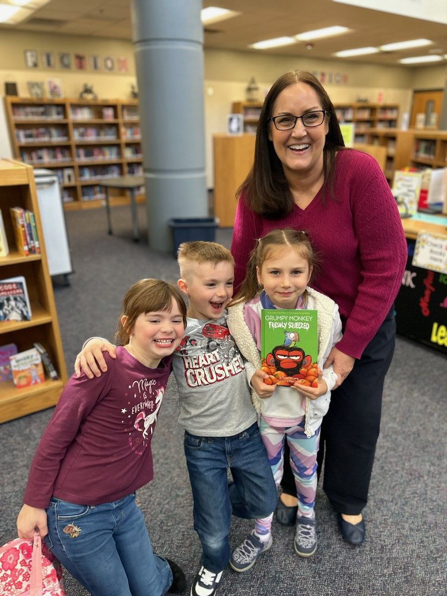 Cindi Bolton (@cindibolton) on Twitter photo It was such a fun having lunch with these 3 today in the library! <a href="/MrsDHutson/">Debbie Hutson</a> #walstars #mymisd It was such a fun having lunch with these 3 today in the library! <a href="/MrsDHutson/">Debbie Hutson</a> #walstars #mymisd