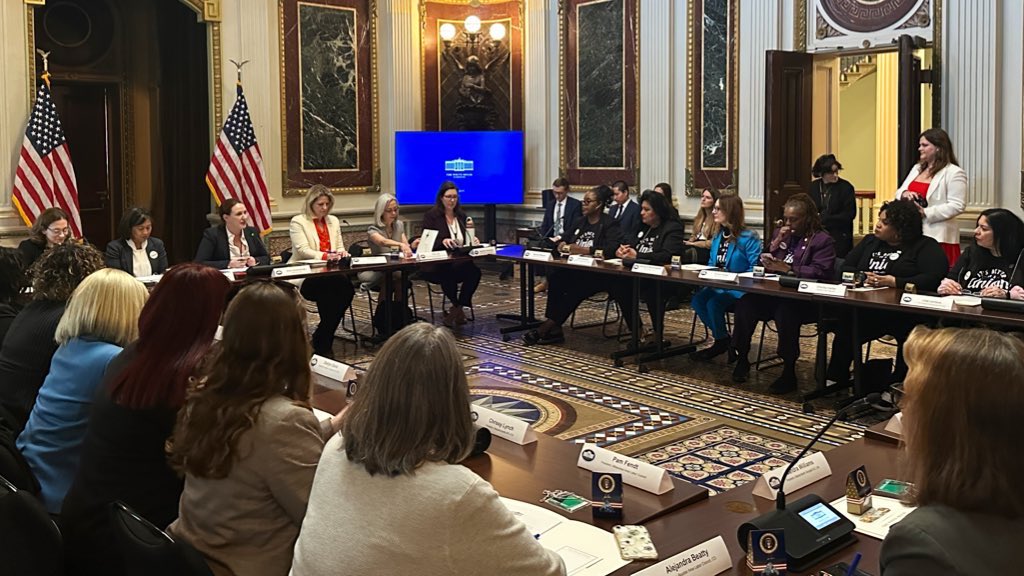 Union organizers and AFL-CIO state & local leaders met with @AmbassadorTai, @WhiteHouse Gender Policy Council Director @JKlein46, @TheaMeiLee & @EDinkelSmith46 this afternoon to discuss how the @JoeBiden administration is prioritizing women's issues on & off the job.