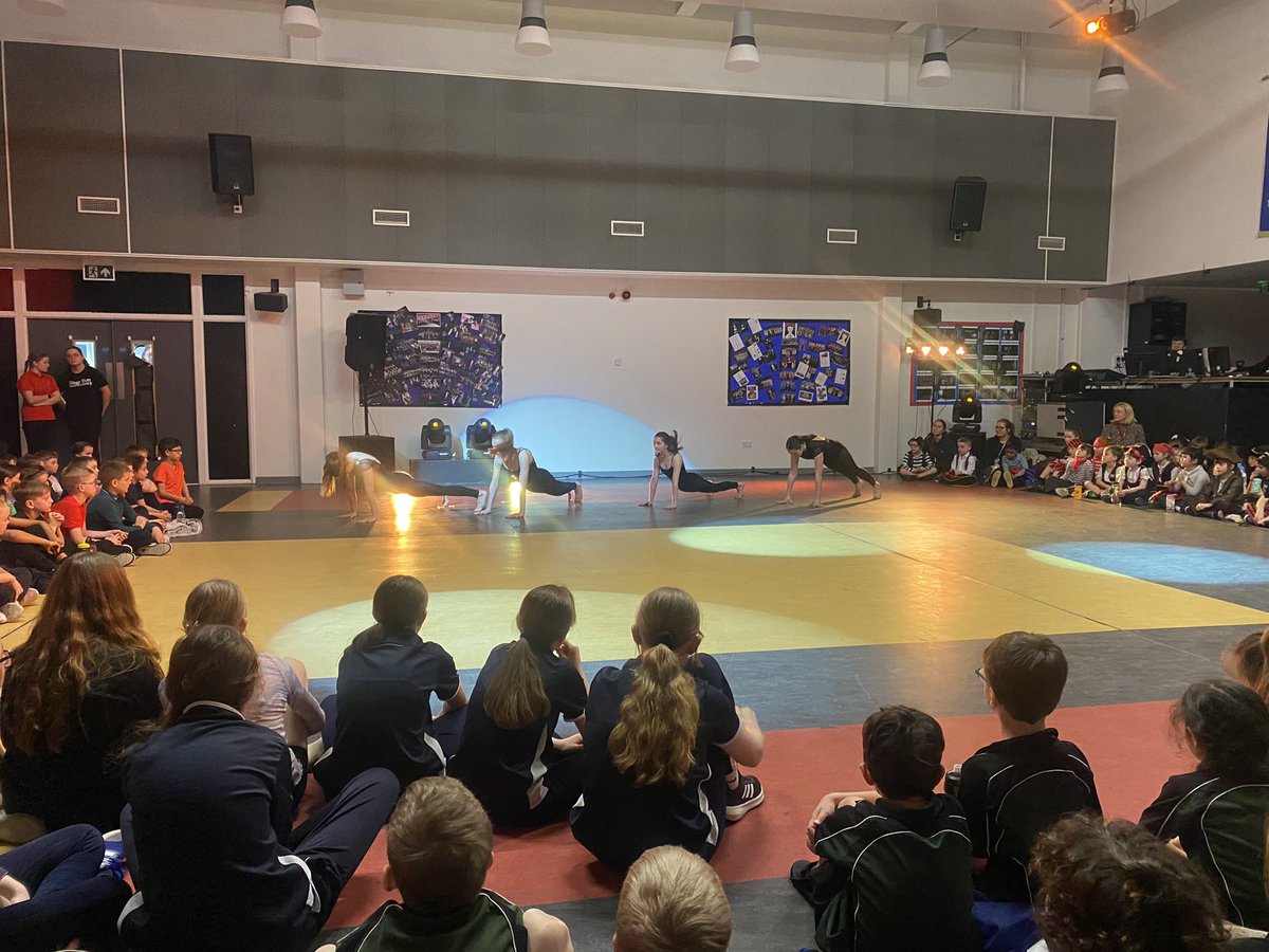 We had a brilliant morning at the @all_cic dance festival, hosted by @SouthBromsPE. Some brave performances and some excellent dances on show! 💃 🪩