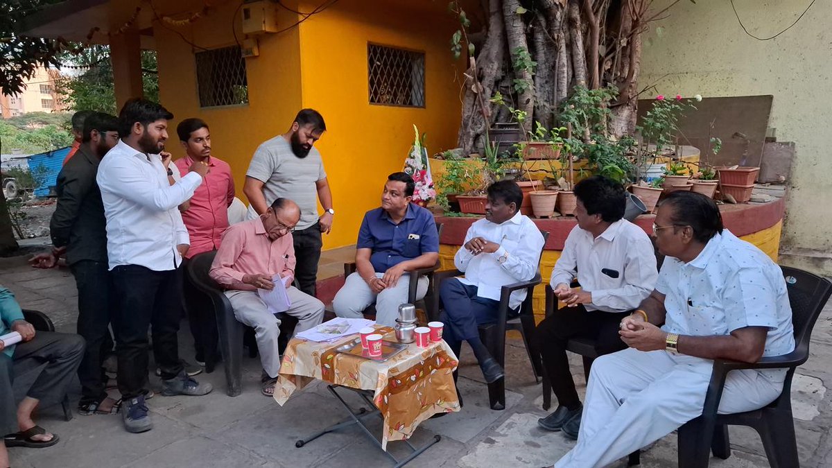 HBoradey's tweet photo. We informed our #कार्यक्षम MLA ���्री@SunilKambleBJP ji about intentionally excluding the “Wanawadi Tannary” area from the report on amalgamation of civil areas of Cantonment into municipal corporation.
@narendramodi @PMOIndia @Dev_Fadnavis https://t.co/XSN2uQ1Hx5