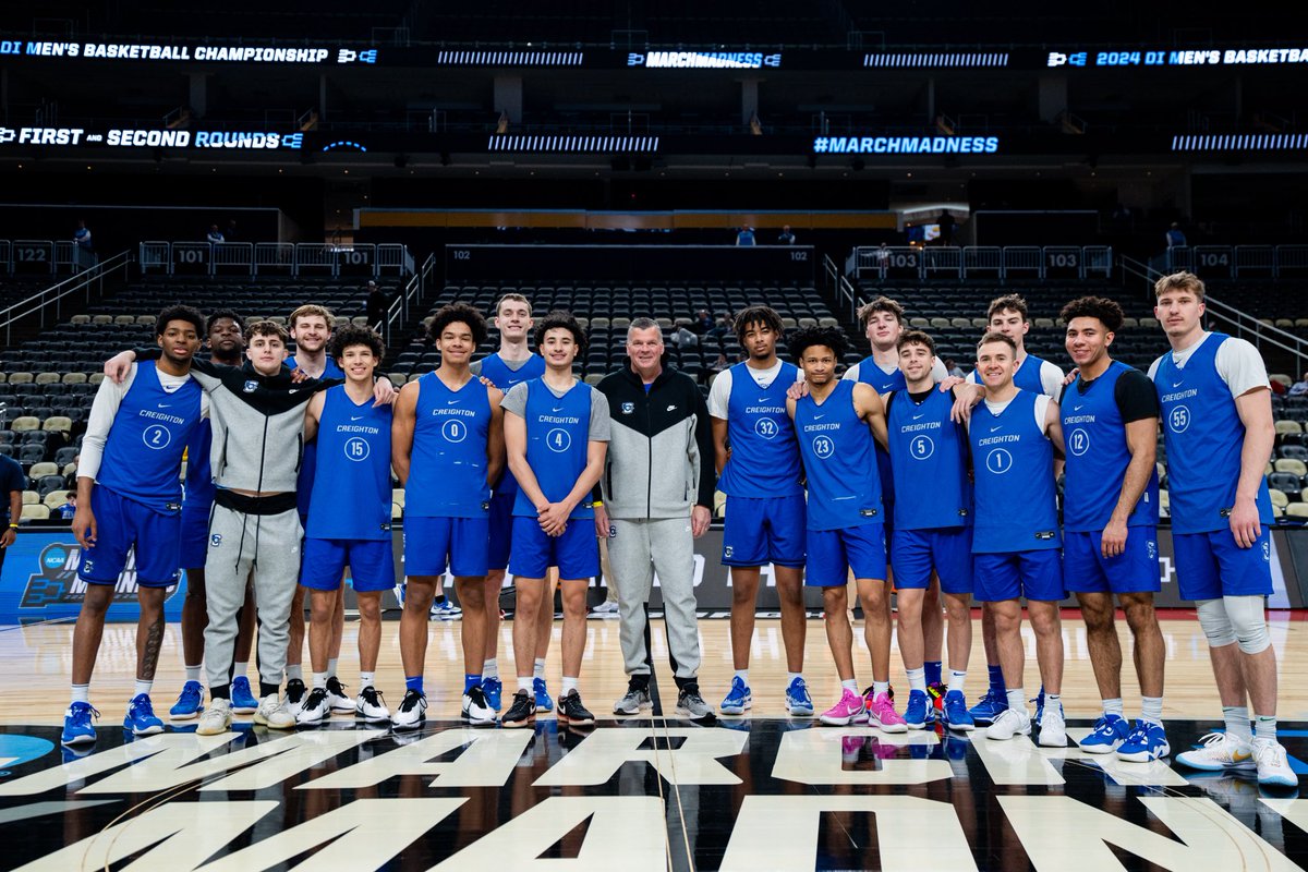 BluejayMBB's tweet image. Family 💙🤍

#GoJays x #MarchMadness