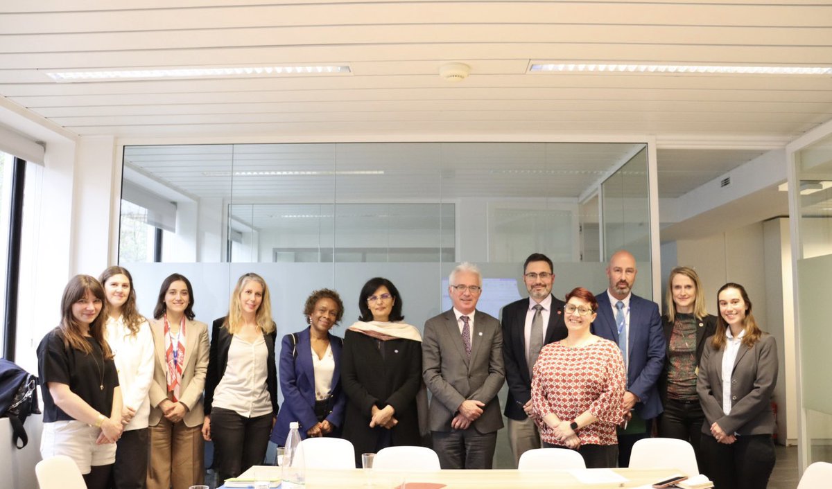 🌍 Thrilled to have welcomed Dr. @SaniaNishtar, CEO of @gavi, the Vaccines Alliance, and @PeterASands, Executive Director of The @GlobalFund, to our Brussels office today! Alongside fellow #GlobalHealth advocates, we discussed 🎯 strategies for elevating EU engagement 🔗