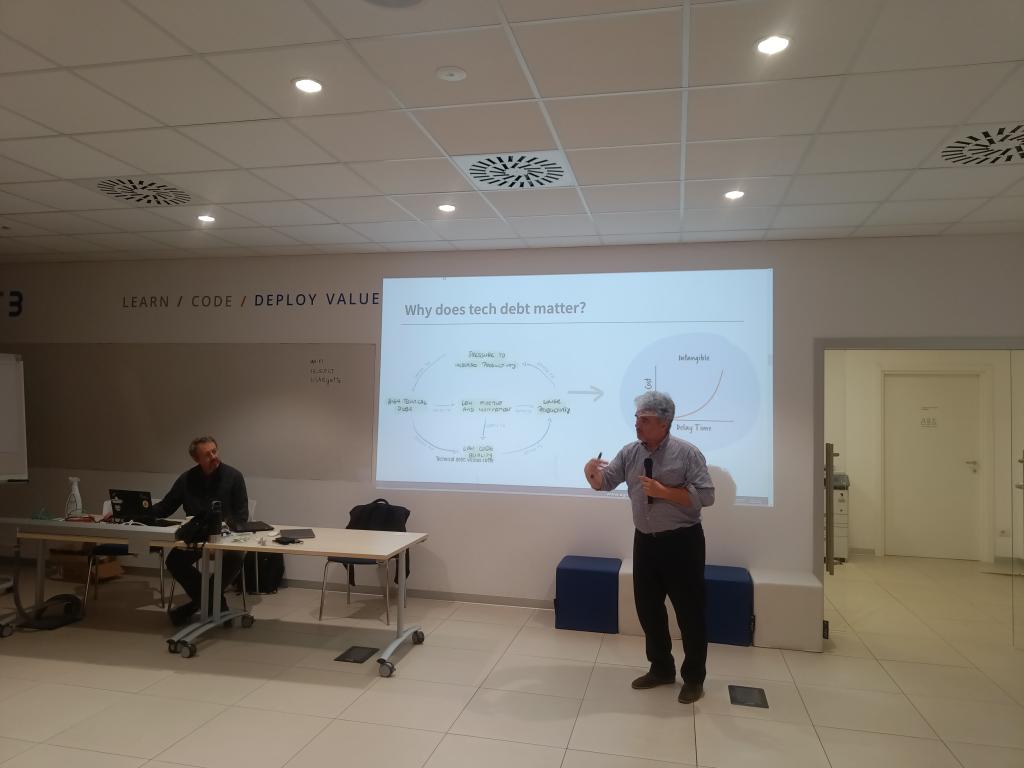 Questa sera <a href="/bettazzoni/">Roberto Bettazzoni</a> ci racconta del mitico debito tecnico, di come riconoscerlo, come controllarlo e come sfruttarlo a nostro vantaggio! 😃
#XP #TechnicalDebt