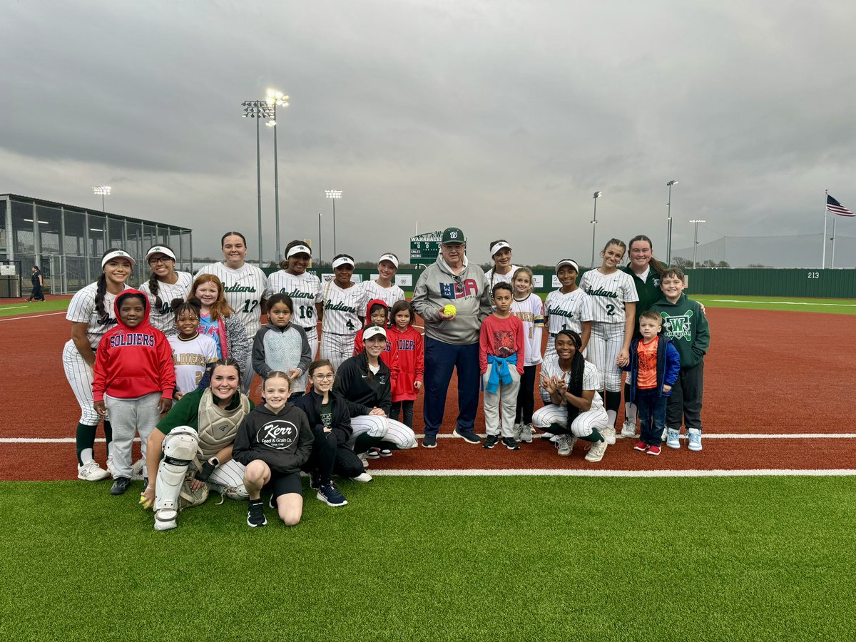 What a fast couple of weeks it’s been!! The last 2 weeks of home games we have honored our 𝗧𝗘𝗔𝗖𝗛𝗘𝗥𝗦, 𝗙𝗜𝗥𝗦𝗧 𝗥𝗘𝗦𝗣𝗢𝗡𝗗𝗘𝗥𝗦, and celebrated our 𝗬𝗢𝗨𝗧𝗛 involved in sports. We are so grateful for the 𝗧𝗥𝗜𝗕𝗘 of our Waxahachie community.