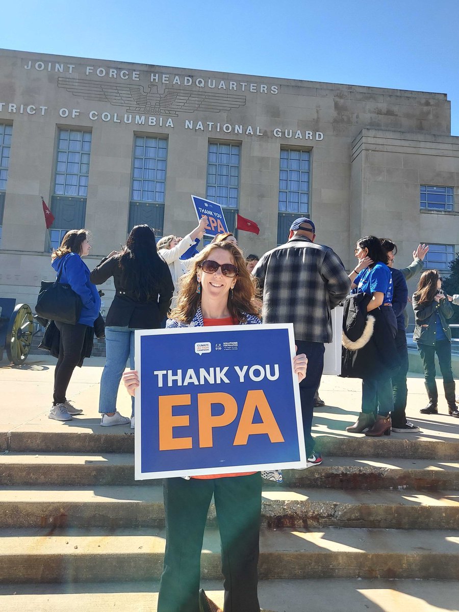 A BIG DEAL! We applaud @EPA & @POTUS for finalizing strong #CleanerCars standards to help provide cleaner air for all.  Tailpipe pollution 🚗💨 contains toxic chemicals that pollute our air, hurt public health & fuel the #ClimateCrisis. #SolutionsForPollution 👏 🚗🔌💵