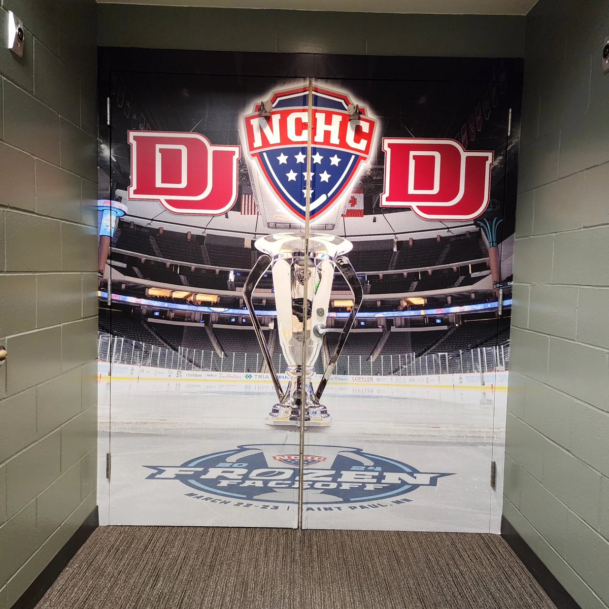 Getting ready for the @thenchc Frozen Faceoff at the @xcelenergyctr

Some sweet new door wraps and mounted items to welcome the teams.  @DU_Hockey @UNDmhockey @SCSUHuskies_MH @OmahaHKY

More branding to come!

#designcreateinstall #nchc #nchchockey #frozenfaceoff