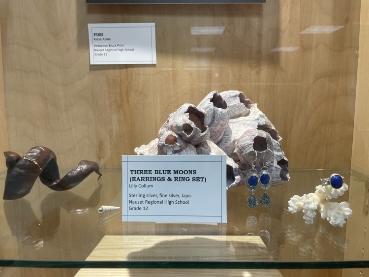 NausetHS's tweet photo. If you haven't had a chance to see the art exhibit at Orleans Town Hall celebrating National Youth Art Month, don't miss it! On display until March 29th! Amazing! https://t.co/PFhYeUiCJC