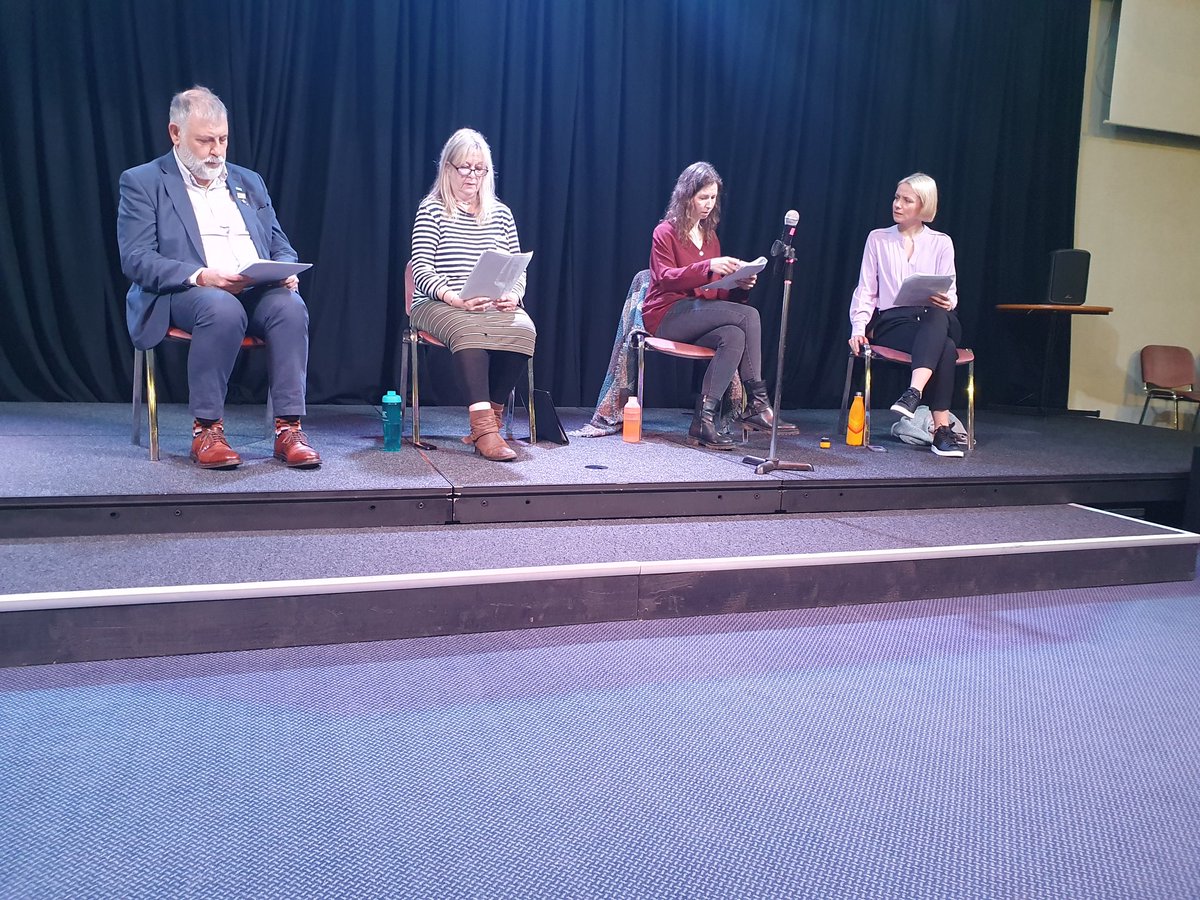 Thanks to Brian Daniels and cast of @PlutoPlaysUK for a poignant play and debate in Calderdale today. Emotional, rich learning about adult social care during Covid. We must learn lessons and value ASC. @HarrietSykes1 @JulieR_VAC @Calderdale @robintuddenham