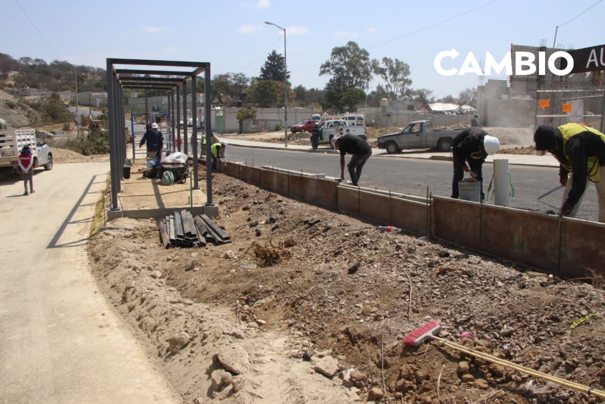 Diario_Cambio's tweet image. 🚍🛣️🚧 Avanzan los trabajos de la nueva #Línea4 del sistema #RUTA, en algunas partes del #PeriféricoEcológico; ya se encuentran las estructuras de los paraderos

📸 ǀ Rafael Murillo

#diariocambio