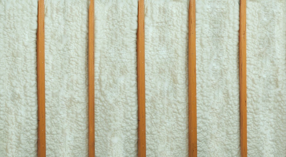 huntsman_build's tweet image. We have introduced the #Icynene series line of open &amp;amp; closed cell spray foams with the highest performance in the industry, incredible sprayability, key product certifications &amp;amp; a customer service &amp;amp; tech support package designed for contractor success. #HuntsmanBuildingSolutions