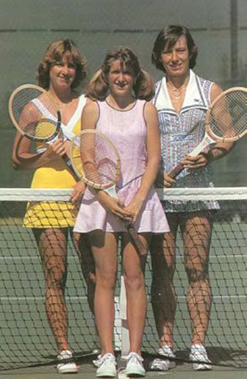 Being that it's International Women's Month I wanted to give a special 'shout-out' to three of the greatest professional tennis players the world has ever seen. @thetracyaustin @Martina & @ChrissieEvert all three truly class acts both on and off the court leading by example! 💪👏