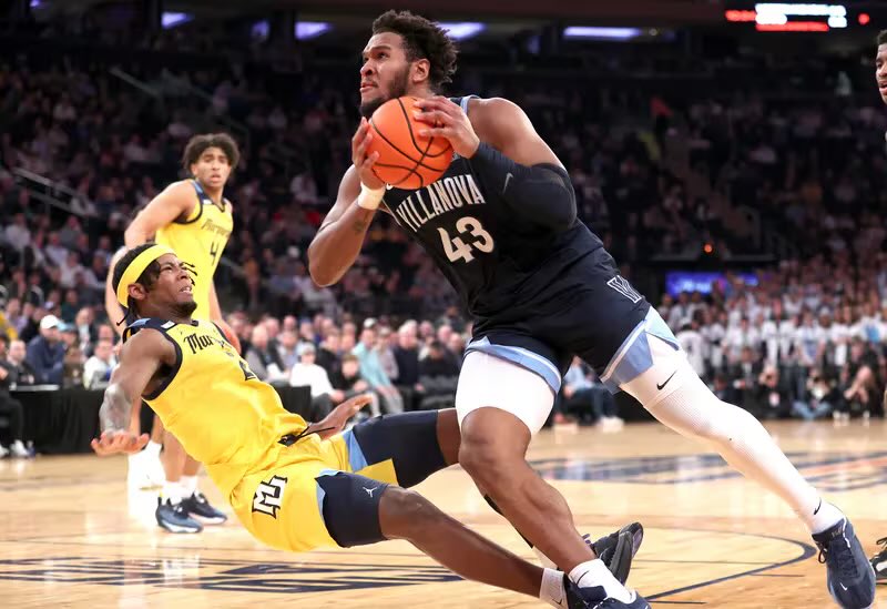 Kyle Neptune on Villanova forward Eric Dixon having another growth spurt since the Big East Tournament: “I’m not lying… he’s tall as f*** now.” Dixon was listed at 6’8” going into the BET He’s now rumored to be 7’ 👀