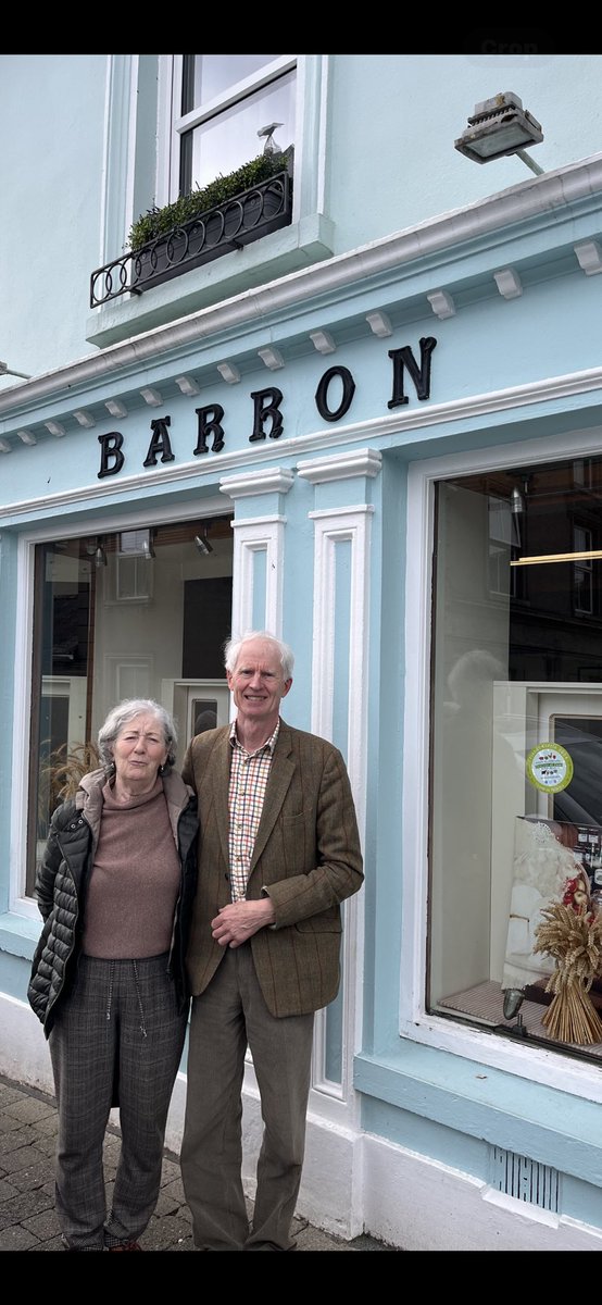 irishbakerya1's tweet photo. Barron's Bakery started baking bread in Cappoquin in 1887. Today they still use the same Scotch Brick Ovens to bake their crusty bread, the bread is proved slowly and naturally and the loaves are shaped by hand. #bakery #waterford #oldstyle https://t.co/FqPMWoHqFD